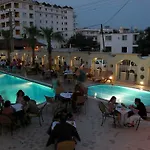 Отель Motto Premium 4*