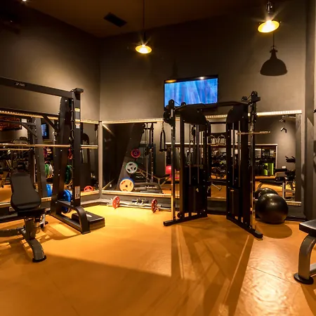 Motto Premium Hotel 4*