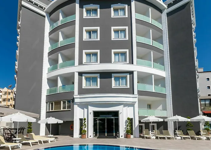 Motto Premium Hotell 4*